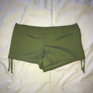 Olive green Mika yoga wear shorts xs/s